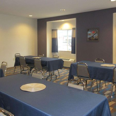 Quality Inn & Suites Caldwell I-77 Экстерьер фото