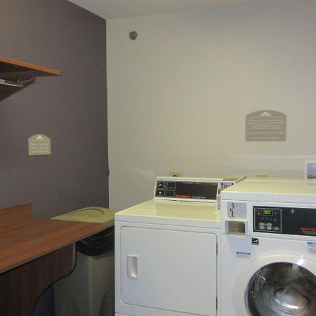 Quality Inn & Suites Caldwell I-77 Экстерьер фото