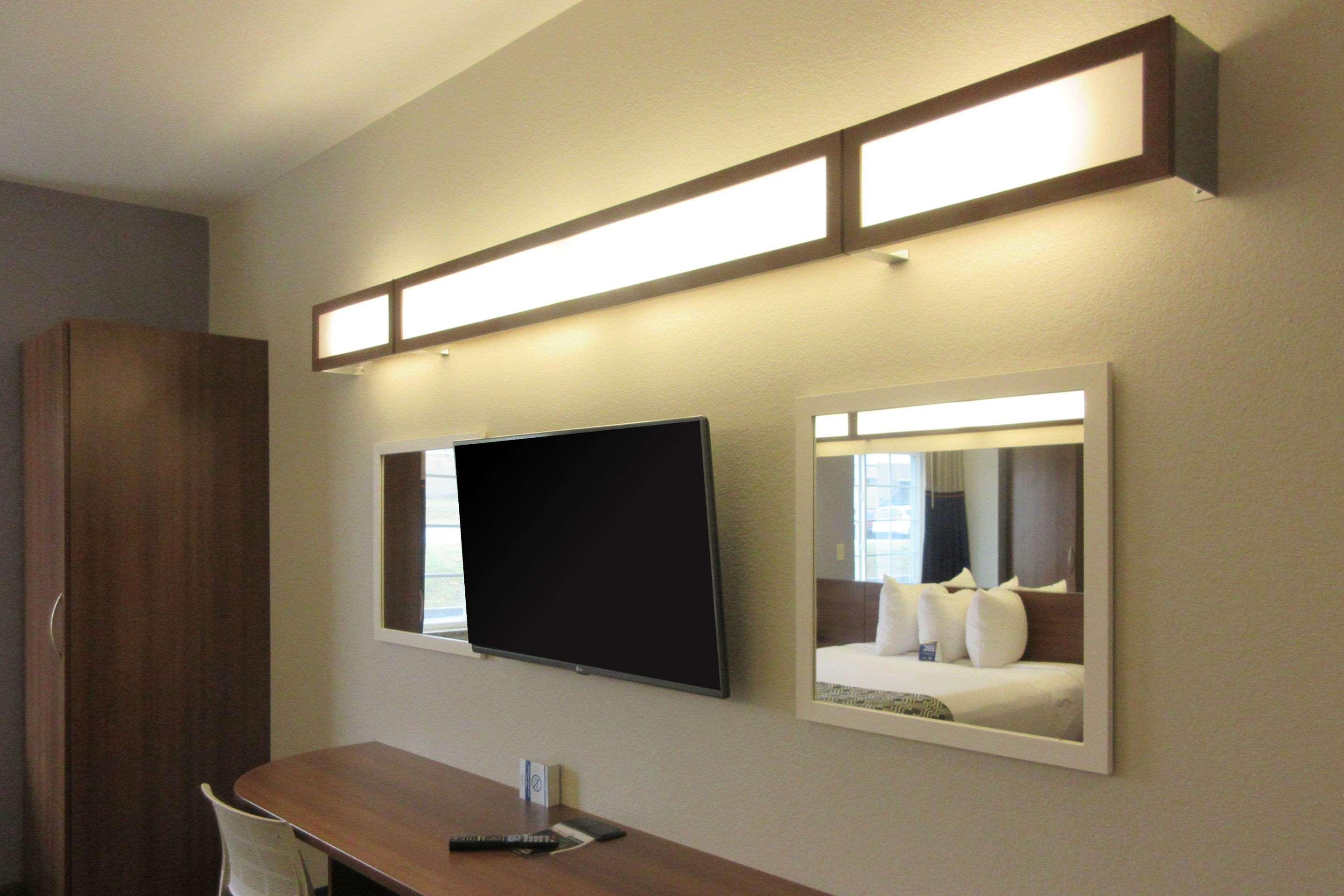 Quality Inn & Suites Caldwell I-77 Экстерьер фото